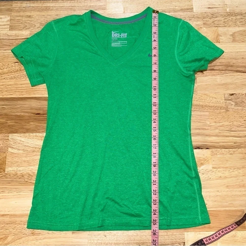 Nike Dri-FIT Women’s Green V-Neck Tee (Size M)